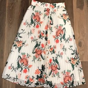 Club Monaco - Pleated Flower Skirt w/ Tie